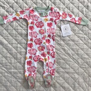 BNWT Burt’s Bees Baby Sleeper